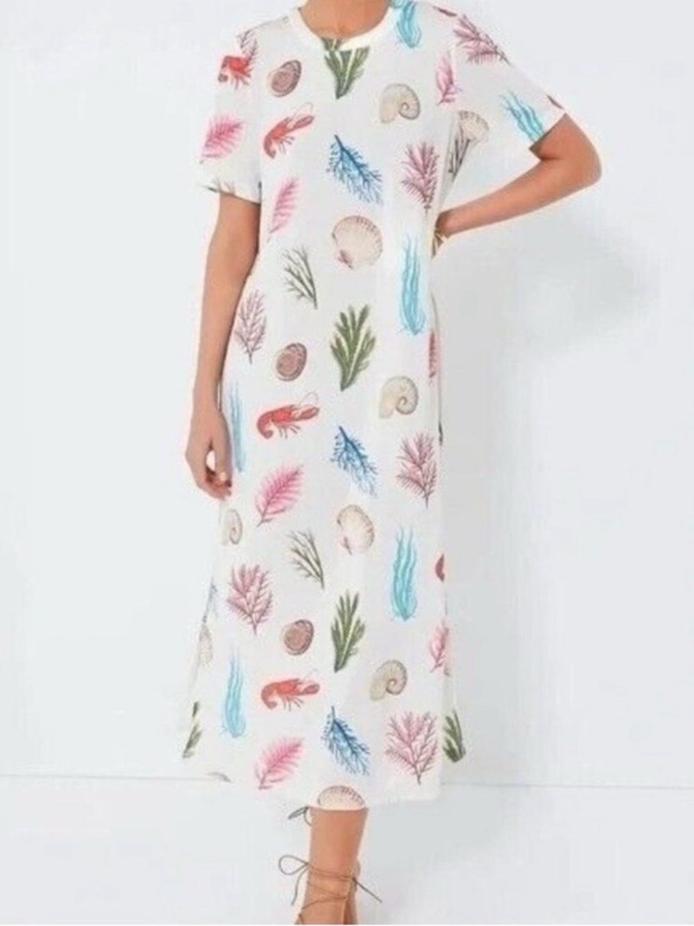 TUCKERNUCK Bahama Botanical Colette Dress
Size medium